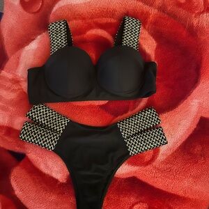 Black and White Women's Swimwear Set